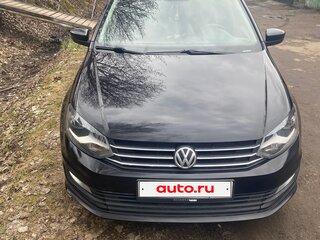 2017 Volkswagen Polo V Рестайлинг, чёрный, 1240000 рублей, вид 3