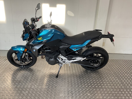 2025 BMW F 900 R, голубой, 1100000 рублей, вид 2