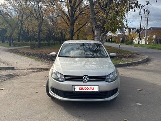 2015 Volkswagen Polo V, серебристый, 940000 рублей, вид 1