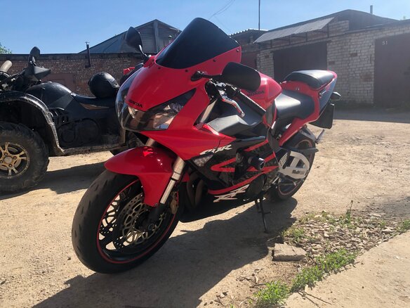 2002 Honda CBR 954RR Fireblade, красный, 500000 рублей - вид 2