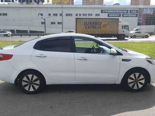 2012 Kia Rio 4-speed III, белый, 515000 рублей, вид 2