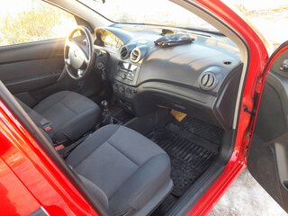 2010 Chevrolet Aveo I Рестайлинг, красный, 430000 рублей, вид 5