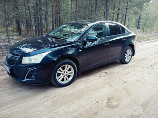 2013 Chevrolet Cruze I Рестайлинг, чёрный, 850000 рублей, вид 2