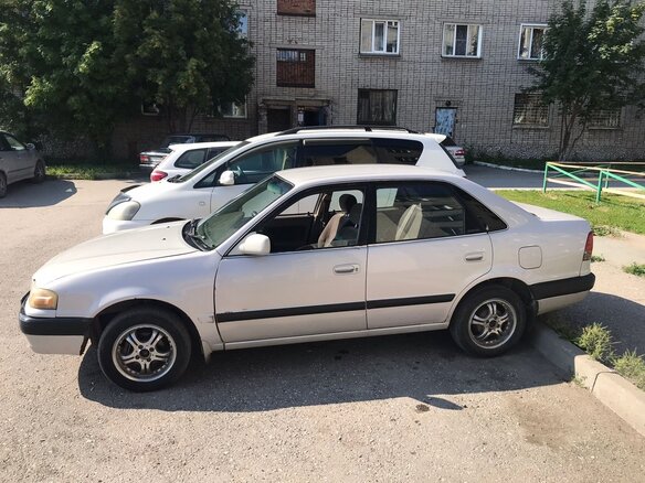 1995 Toyota Sprinter VIII (E110), серый, 320000 рублей - вид 2