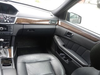 2009 Mercedes-Benz E-Класс 220 5G-Tronic IV (W212, S212, C207), чёрный, 1650000 рублей, вид 2