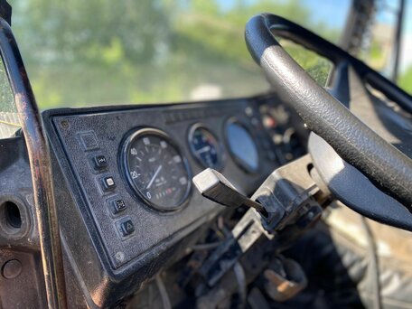 2003 МАЗ 5516, белый, 700000 рублей, вид 4