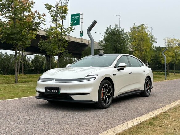 2026 Changan Qiyuan A06 28.39 kWh, белый, 2580000 рублей
