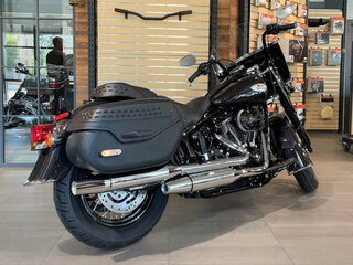 2021 Harley-Davidson Heritage Classic, чёрный, 3500000 рублей, вид 3