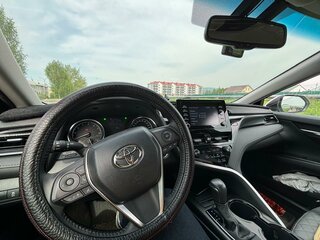 2021 Toyota Camry VIII (XV70) Рестайлинг, серебристый, 3600000 рублей, вид 5