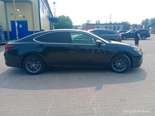 2017 Lexus ES 250 VI Рестайлинг, чёрный, 2180000 рублей, вид 4