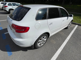 2011 Audi A3 II (8P) Рестайлинг 2, белый, 650000 рублей, вид 3