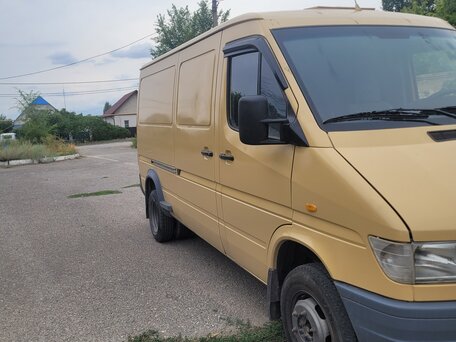 1998 Mercedes-Benz Sprinter, жёлтый, 950000 рублей, вид 4
