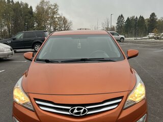2015 Hyundai Solaris I Рестайлинг, оранжевый, 1000000 рублей, вид 1