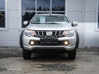 Mitsubishi L200 V