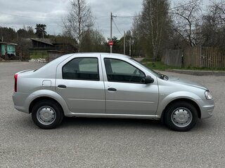 2015 Renault Logan I Рестайлинг, серебристый, 950000 рублей, вид 4