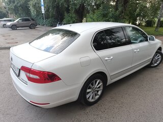 2013 Skoda Superb DSG II, белый, 1390000 рублей, вид 5