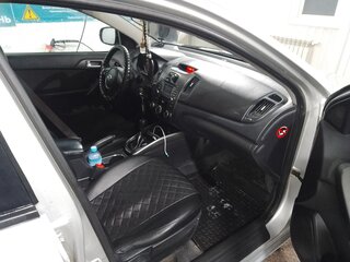 2010 Kia Cerato 6-speed II, серебристый, 800000 рублей, вид 5