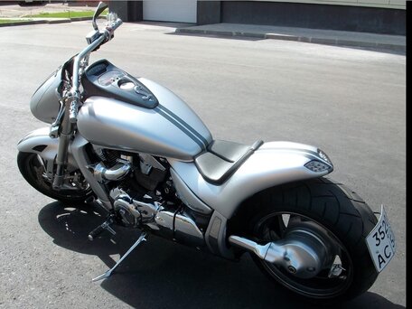 2006 Suzuki Boulevard M109R, серебристый, 1300000 рублей, вид 3