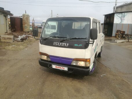 2000 Isuzu Elf (N-series), белый, 690000 рублей, вид 3