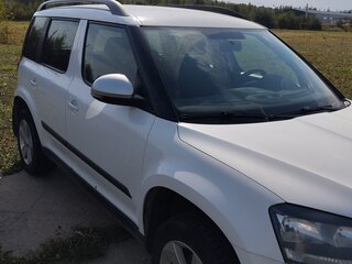 2014 Skoda Yeti I Рестайлинг, белый, 755000 рублей, вид 4
