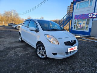 2006 Toyota Vitz II (XP90), белый, 450000 рублей, вид 2