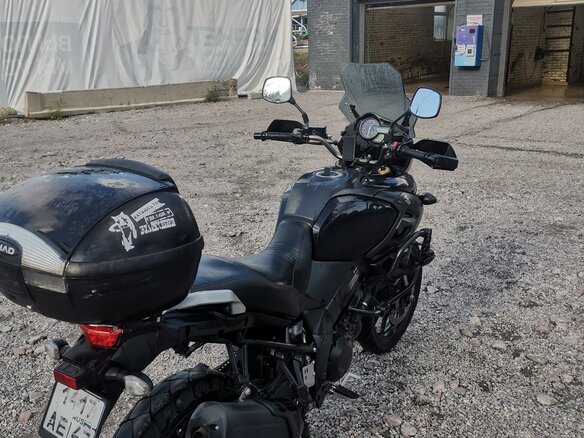 2015 Suzuki V-Strom 1000, чёрный, 650000 рублей - вид 7