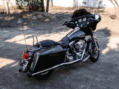 2006 Harley-Davidson Street Glide, серый, 900000 рублей, вид 3
