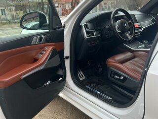 2021 BMW X7 40d I (G07), белый, 10300000 рублей, вид 5