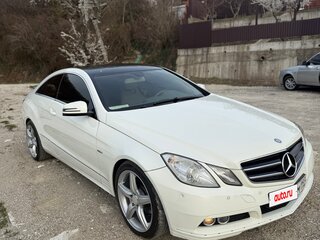 2011 Mercedes-Benz E-Класс 200 7G-Tronic IV (W212, S212, C207), белый, 1400000 рублей, вид 3