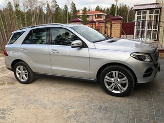 2015 Mercedes-Benz GLE 400 I (W166), серебристый, 3510000 рублей, вид 3