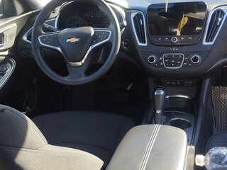 2019 Chevrolet Malibu IX Рестайлинг, белый, 1125615 рублей, вид 5