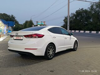 2017 Hyundai Elantra VI (AD), белый, 1350000 рублей, вид 5