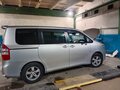 2010 Toyota Noah II (R70), серый, 1750000 рублей - вид 5