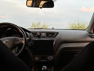 2013 Kia Rio 5-speed III, красный, 1000000 рублей, вид 3