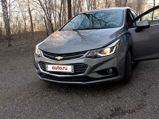 2018 Chevrolet Cruze II, бежевый, 1300000 рублей, вид 4