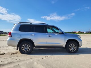 2010 Toyota Land Cruiser 200 Series, серебристый, 3100000 рублей, вид 1