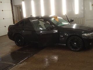 2011 BMW 3 серии 318i V (E90/E91/E92/E93) Рестайлинг, чёрный, 1000000 рублей, вид 1
