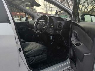 2017 Toyota Vitz III (XP130) Рестайлинг 2, серый, 870000 рублей, вид 5