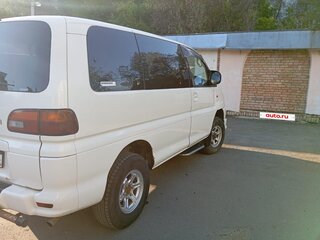 2003 Mitsubishi Delica IV, белый, 1380000 рублей, вид 3