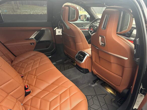 2023 BMW 7 серии 740d xDrive VII (G70), чёрный, 13300000 рублей - вид 21