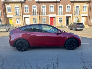2023 Tesla Model Y Long Range I, красный, 4450000 рублей, вид 4