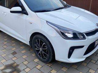 2018 Kia Rio IV, белый, 1310000 рублей, вид 3