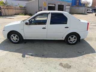 2013 Renault Logan I Рестайлинг, белый, 480000 рублей, вид 4