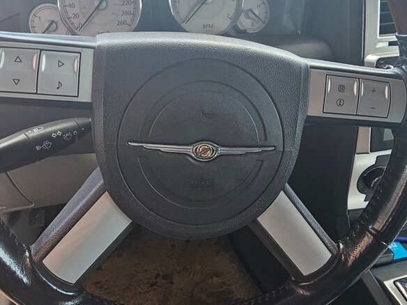 2005 Chrysler 300C I, чёрный, 1850000 рублей - вид 5