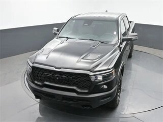 2025 Ram 1500 Crew Cab V Рестайлинг, чёрный, 9191468 рублей, вид 1