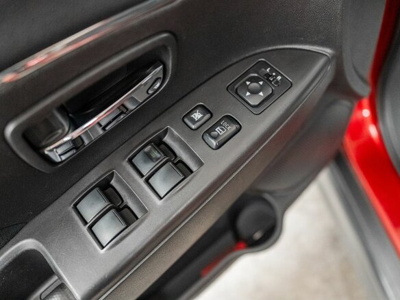2013 Mitsubishi ASX I, красный - вид 14