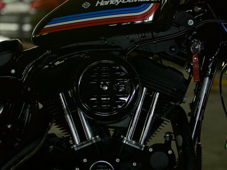 2021 Harley-Davidson Sportster 1200, чёрный, 1150000 рублей, вид 2