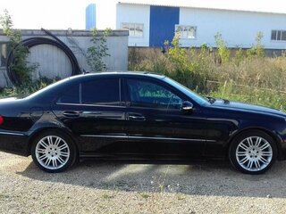 2006 Mercedes-Benz E-Класс 350 III (W211, S211) Рестайлинг, чёрный, 1300000 рублей, вид 2