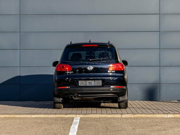 2012 Volkswagen Tiguan I Рестайлинг, чёрный, 1295000 рублей - вид 4