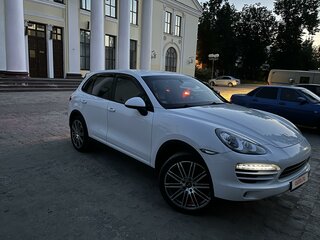 2012 Porsche Cayenne Diesel II (958), белый, 3500000 рублей, вид 2